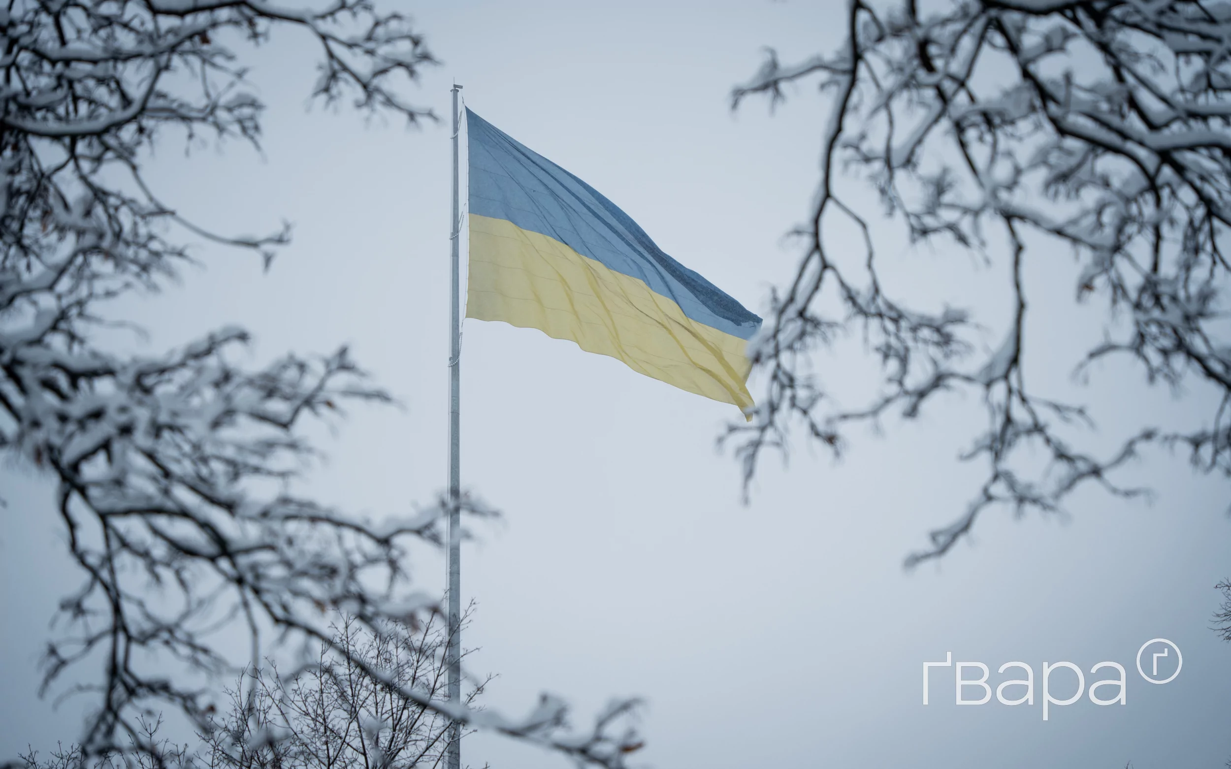 зображення до посту: Харків вкрило снігом: як живе місто під час негоди — фоторепортаж