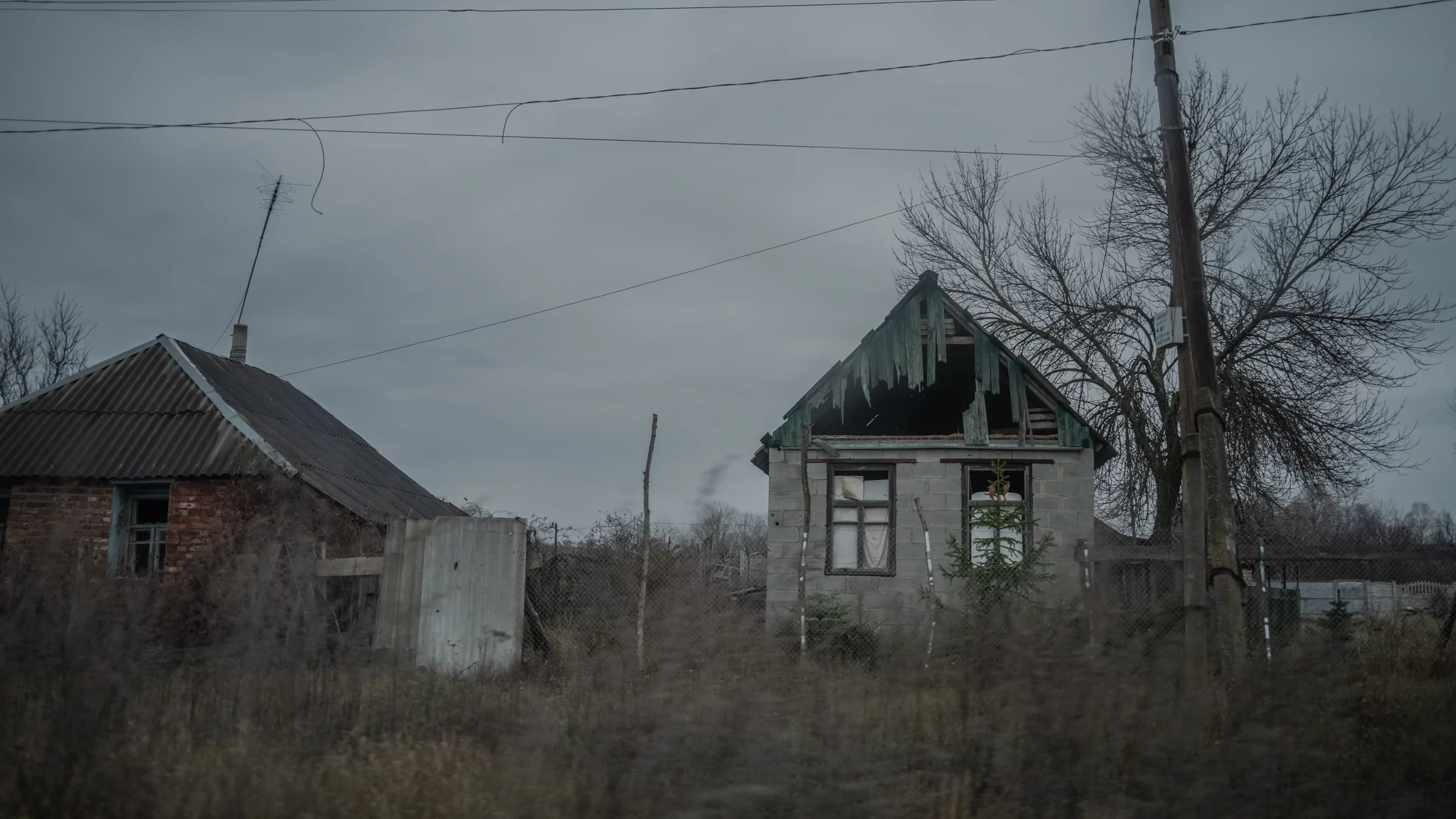 зображення до посту: Поранення, евакуація через Росію та повернення додому. Історія сімʼї з Борщової на Харківщині — відео