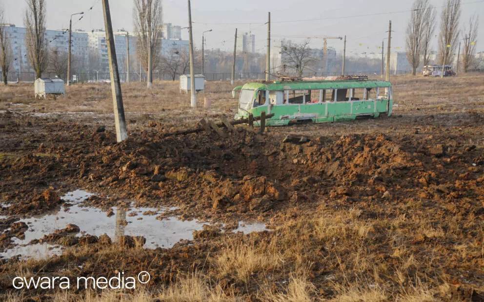 зображення до посту: Ракетні удари по депо на Салтівці у Харкові: фото наслідків влучань