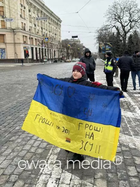 зображення до посту: «Припиніть безглузді тендери»: у Харкові пройшла акція «Гроші на ЗСУ» – фото