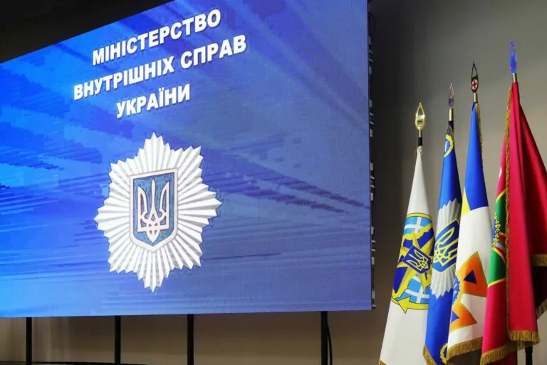 У МВС повідомили, куди зможуть звернутися абоненти «Київстару» у разі термінової допомоги
