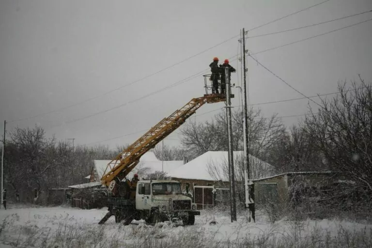 У двох селах Дергачівської громади відновили електропостачання