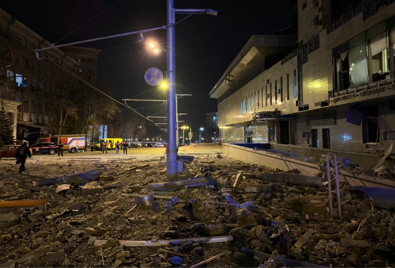 Russia Massively Attacks Kharkiv with Missiles: 22 People Wounded