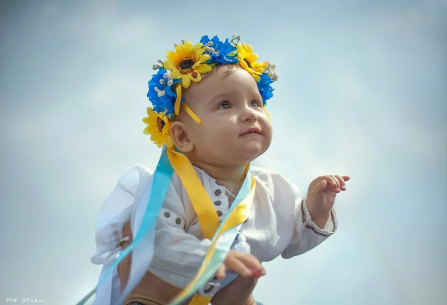зображення до посту: Фейк. «Кохайтеся чорнобриві, та не з москалями»: у Мінсоцполітики закликали народжувати українців задля перемоги над РФ