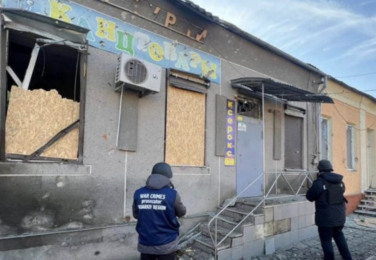 Правоохоронці зафіксували наслідки обстрілу Вовчанська — фото