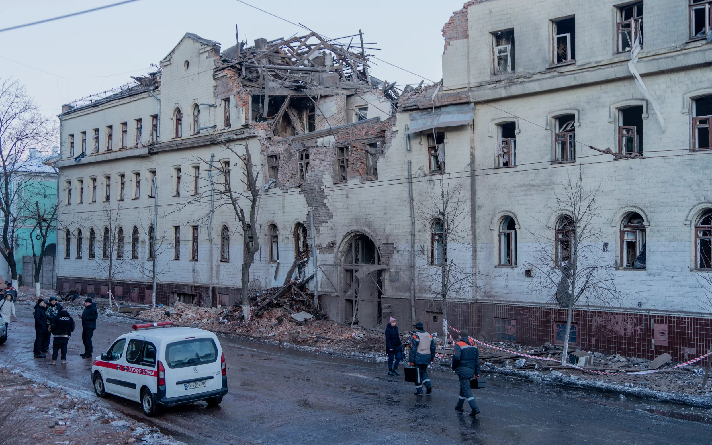 зображення до посту: Хронологія обстрілів Харкова: тактика залякування, корейські ракети та понад 130 постраждалих