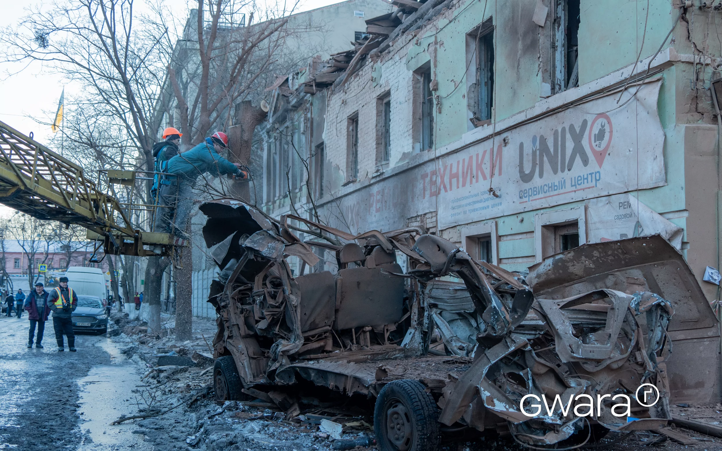 зображення до посту: In Photos: Russians Shelled Kharkiv at Night