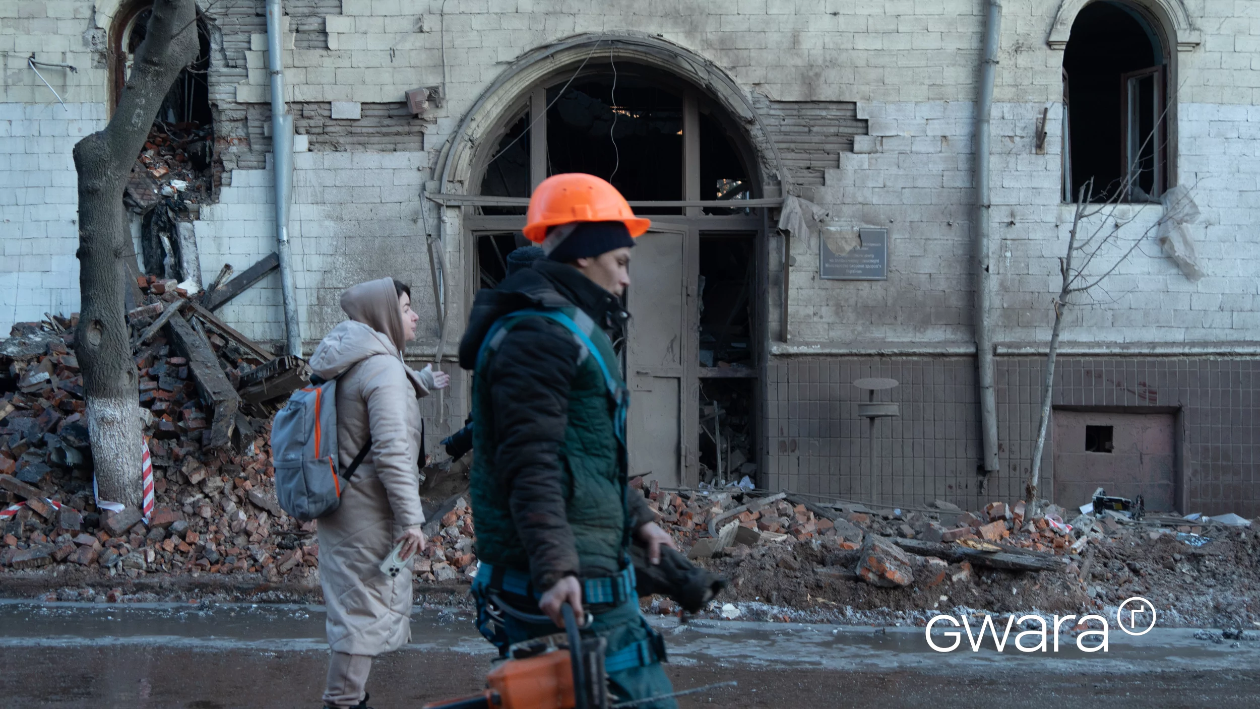 зображення до посту: In Photos: Russians Shelled Kharkiv at Night