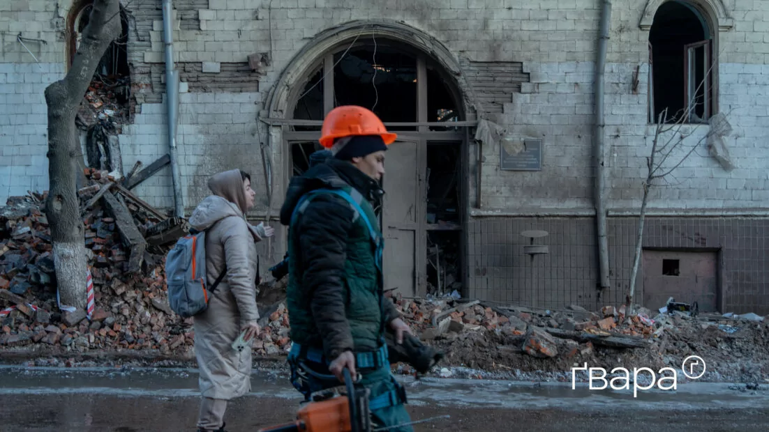 зображення до посту: У Харкові внаслідок обстрілу нічного обстрілу міста постраждало 17 людей та пошкоджено щонайменше 19 житлових будинків — фото