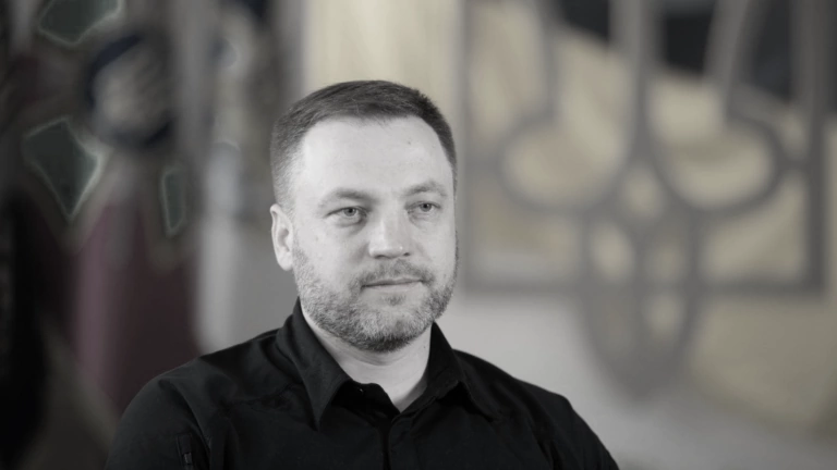 Маніпуляція. Денис Монастирський записав відеопрощання із дітьми перед авіакатастрофою