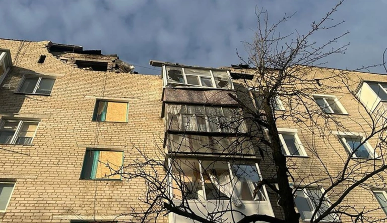 Вночі на 1 січня армія РФ обстріляла багатоповерхівку в  Куп’янську-Вузловому
