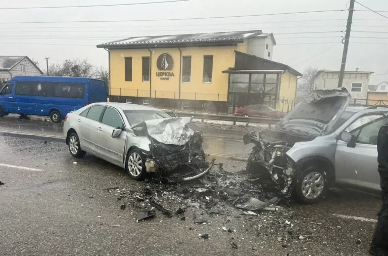 У Пісочині під Харковом сталася ДТП: є загиблий та поранені