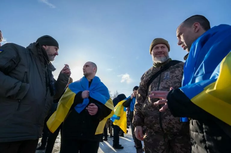 Стало відомо про ще трьох звільнених з полону жителів Харківщини