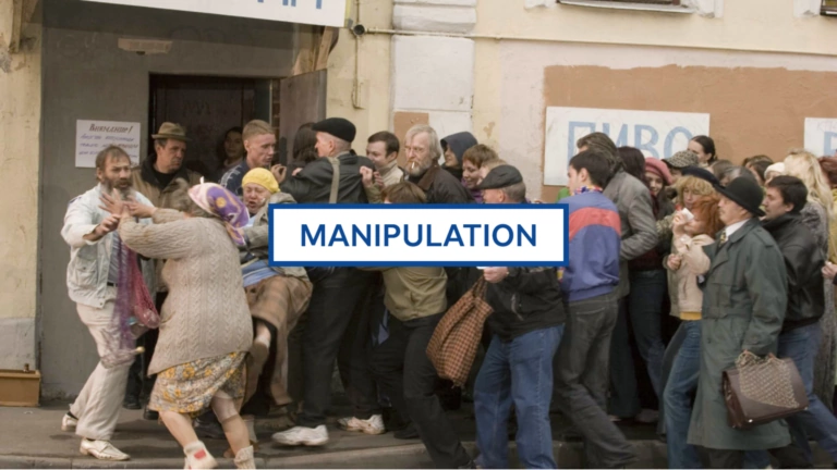 Маніпуляція. В київському супермаркеті пенсіонери влаштували бійку за яйця