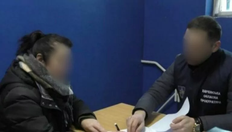 На Харківщині сільську голову та ще трьох чоловіків підозрюють у корупції