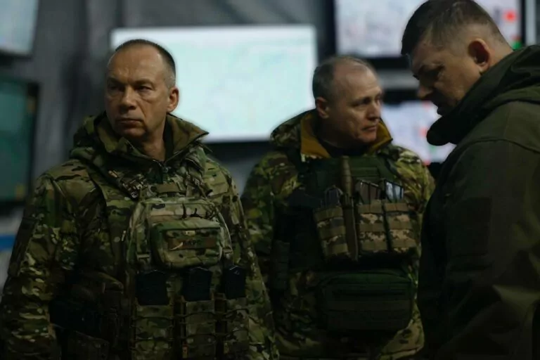 Новому головнокомандувачу ЗСУ Сирському довіряють 40% опитаних українців — КМІС
