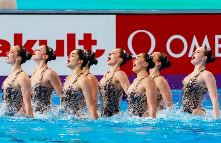 Збірна України з артистичного плавання виграла «срібло» чемпіонату світу