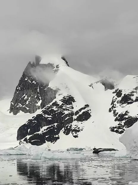 зображення до посту: From Kharkiv, Ukraine to Antarctica: How Scientists of Vernadsky Research Base Study Coldest Continent 