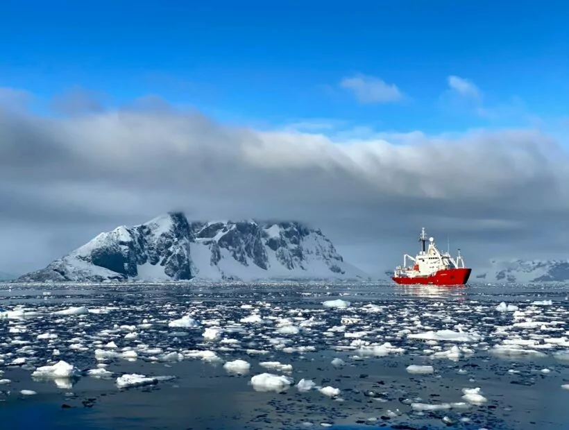 зображення до посту: From Kharkiv, Ukraine to Antarctica: How Scientists of Vernadsky Research Base Study Coldest Continent 