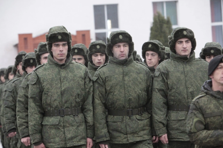 British Intelligence: Russia Recruits 30,000 New Soldiers per Month ‘to Keep War Going’