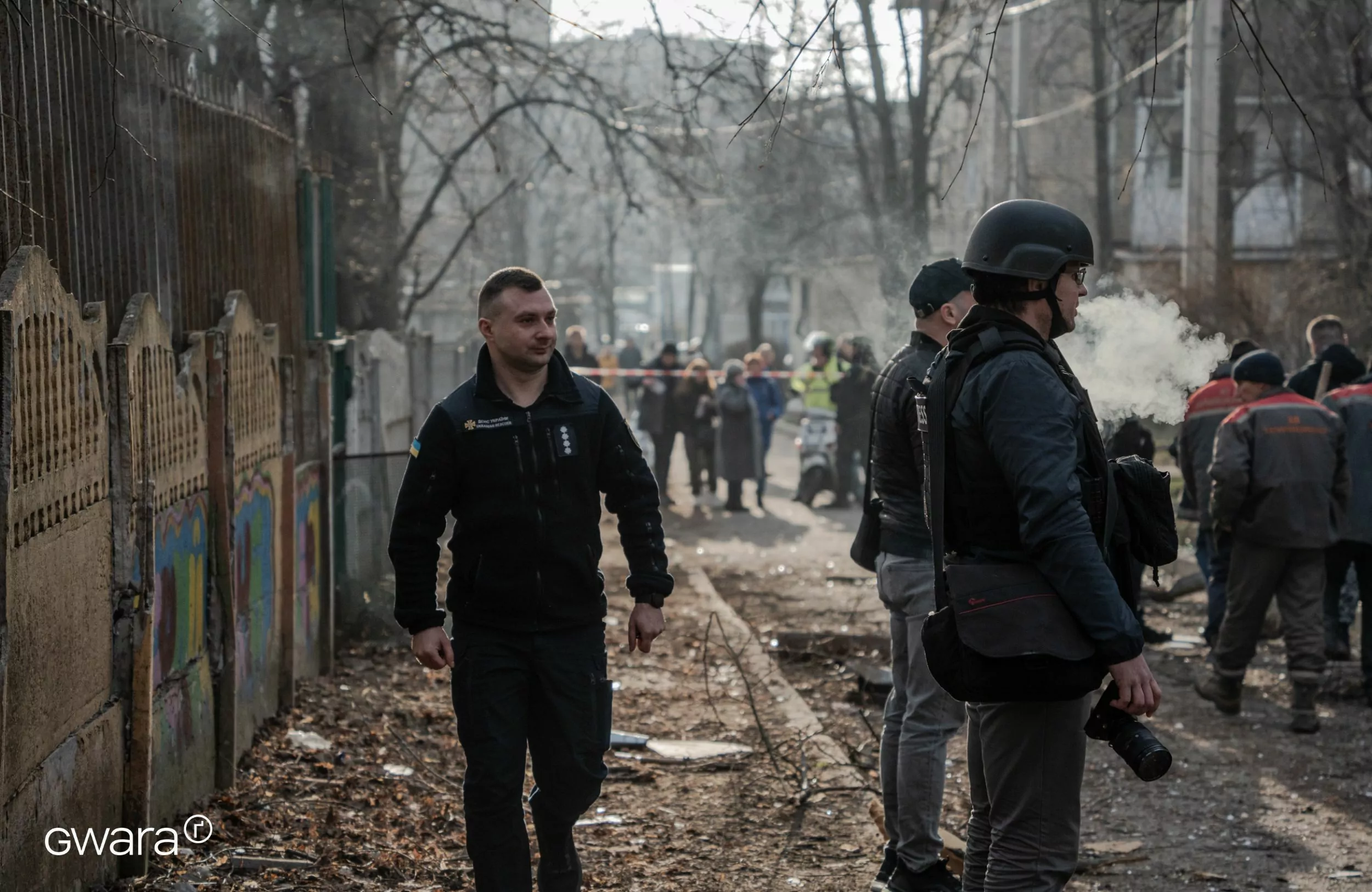 зображення до посту: In Photos: Russian Attack on Residential Area of Kharkiv Killed One and Injured 19