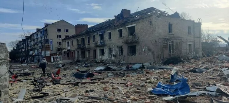 У поліції розповіли про наслідки обстрілу Вовчанська: є поранений