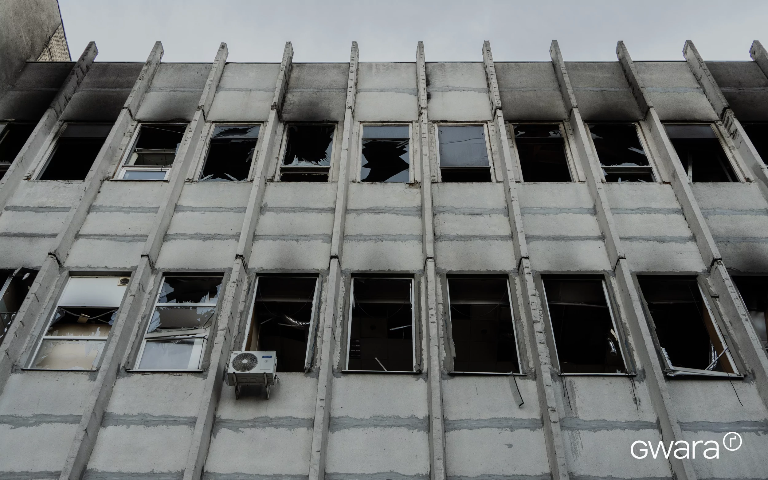 зображення до посту: In Photos: Russian Army Fires Missile at Civilian Enterprise in Kharkiv, Killing Three People