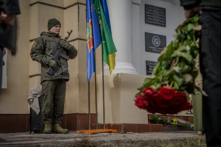 У Харкові відкрили меморіальну дошку загиблим нацгвардійцям
