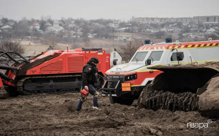 На Харківщині за тиждень розмінували понад 400 гектарів території