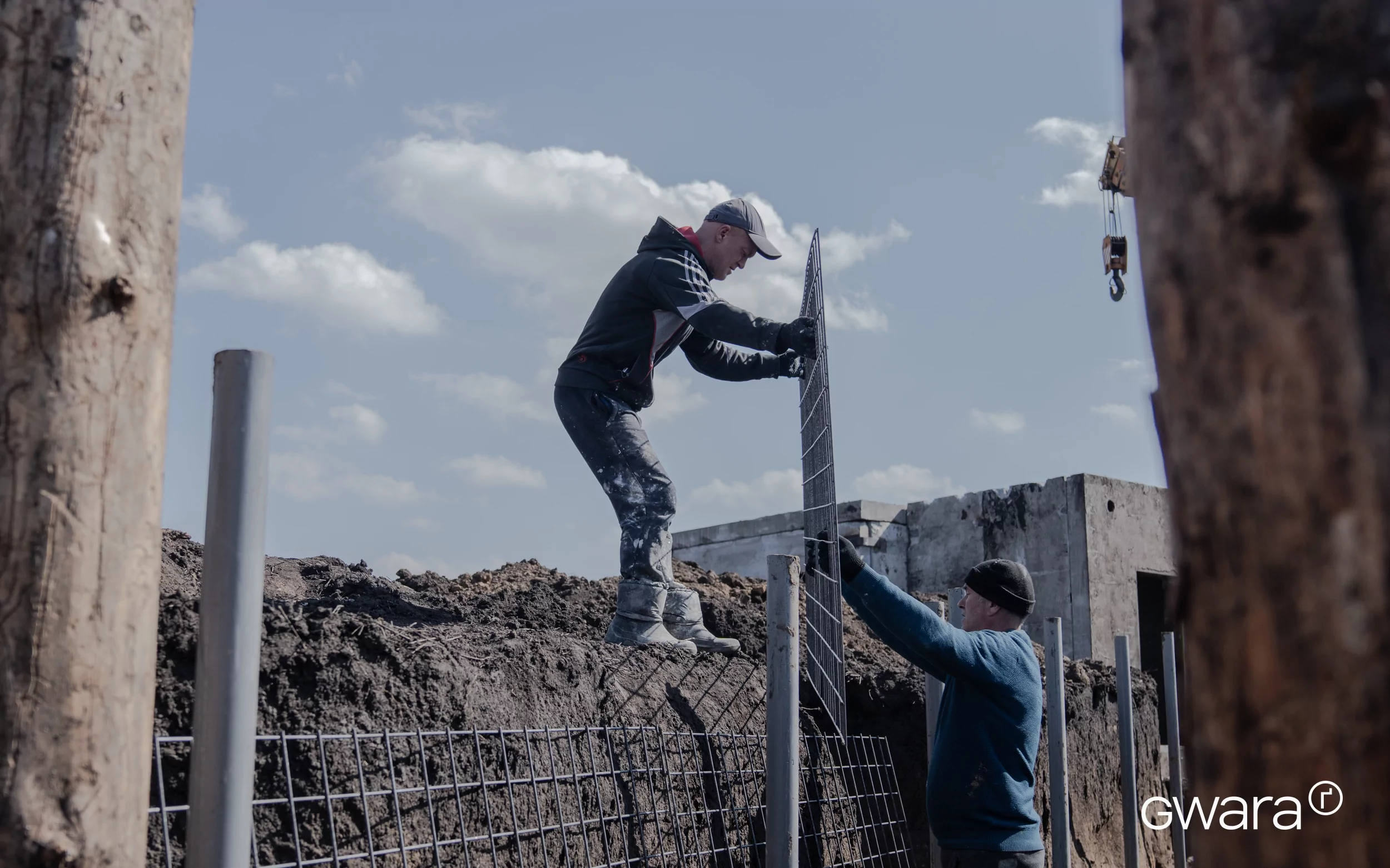 зображення до посту: In Photos: Trenches, Underground Paths, and Concrete Shelters. How Fortification Building Looks Like in Kharkiv Oblast