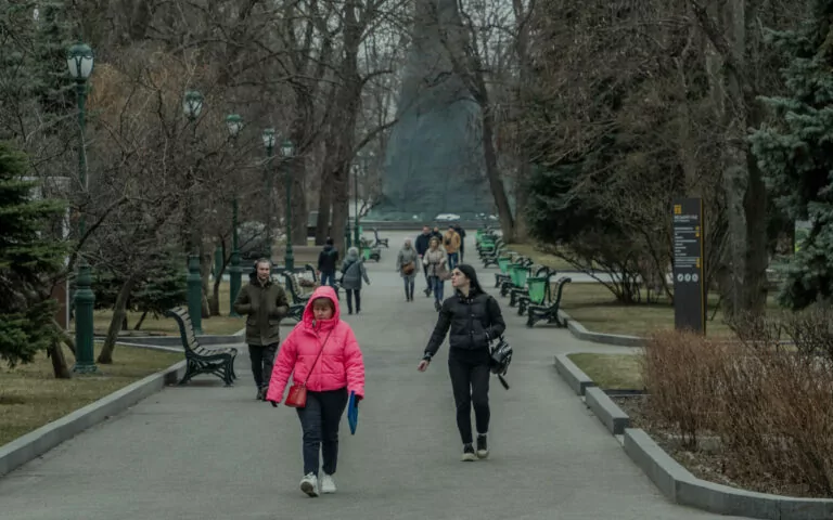 У Харкові прогнозують дощ та хмарну погоду