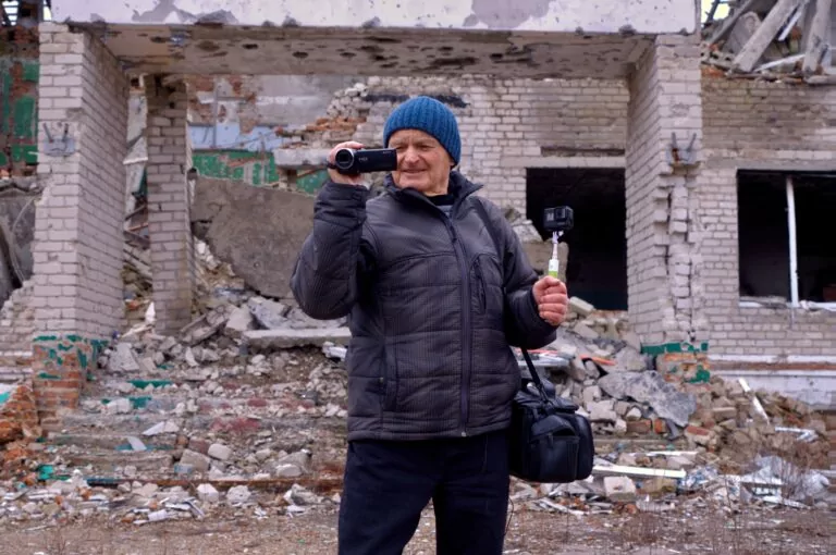 Пережив полон та знімає відео у 70 років: історія блогера із Савинців — ВІДЕО
