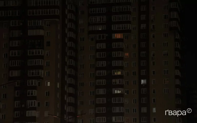 У Харківобленерго пояснили чому в Харкові відключають світло поза графіками