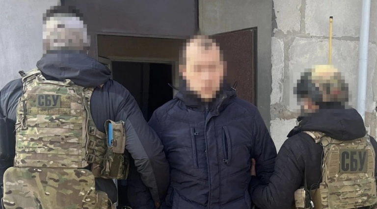 СБУ затримала чоловіка, який, ймовірно, хотів підірвати залізницю на Харківщині