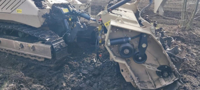 На Харківщині підірвалася машина механізованого розмінування
