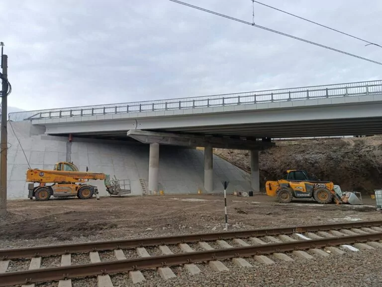 Bridge destroyed by Russian army to be repaired in Kharkiv region