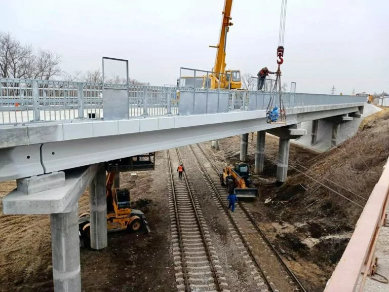 На Харківщині до літа планують відновити міст, зруйнований РФ