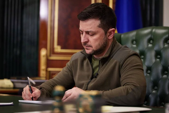 Фейк. Указу про введення воєнного стану в Україні немає