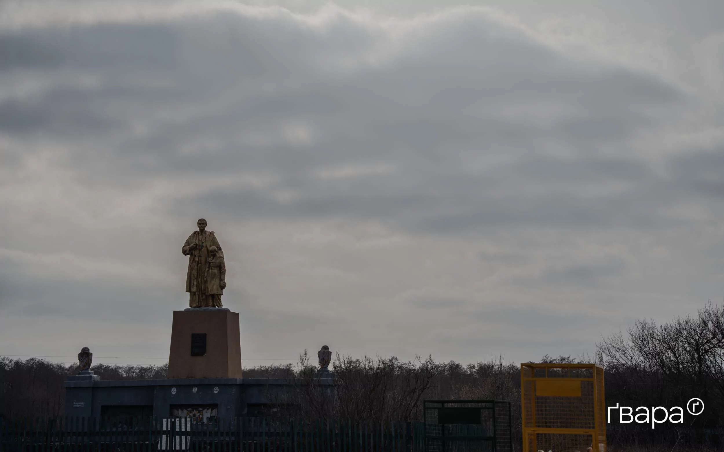 Пам'ятник на виїзді з села Норцівка, поруч з Залиманом.