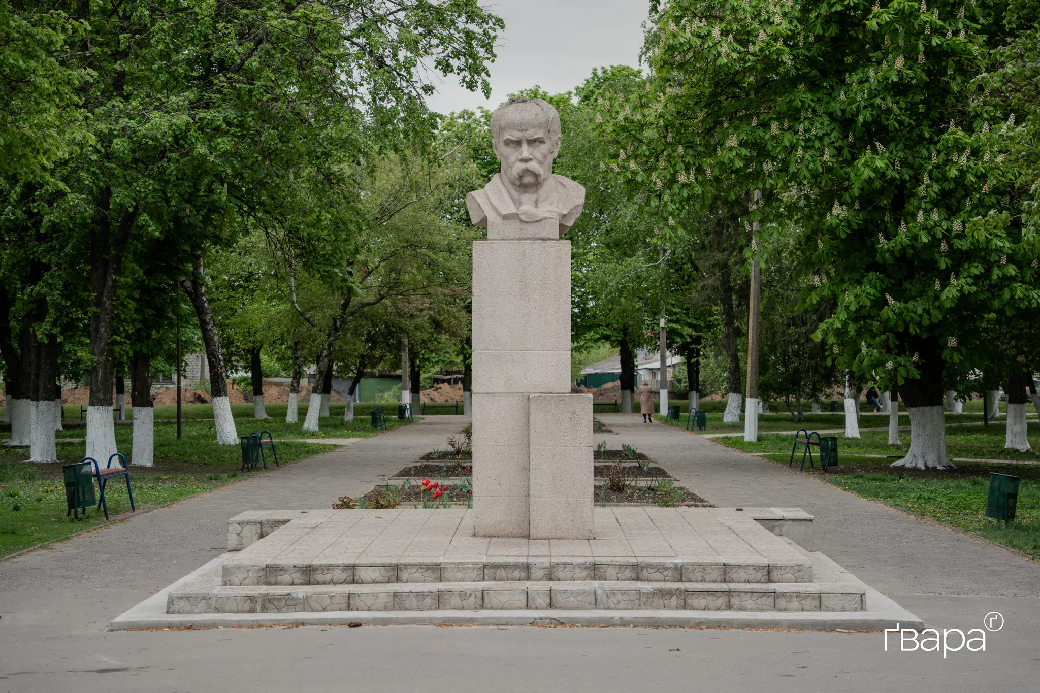 зображення до посту: «Треба відбудувати хоч одну школу, щоб потім ми могли навчати дітей»: як йде відновлення Шевченкового — фото