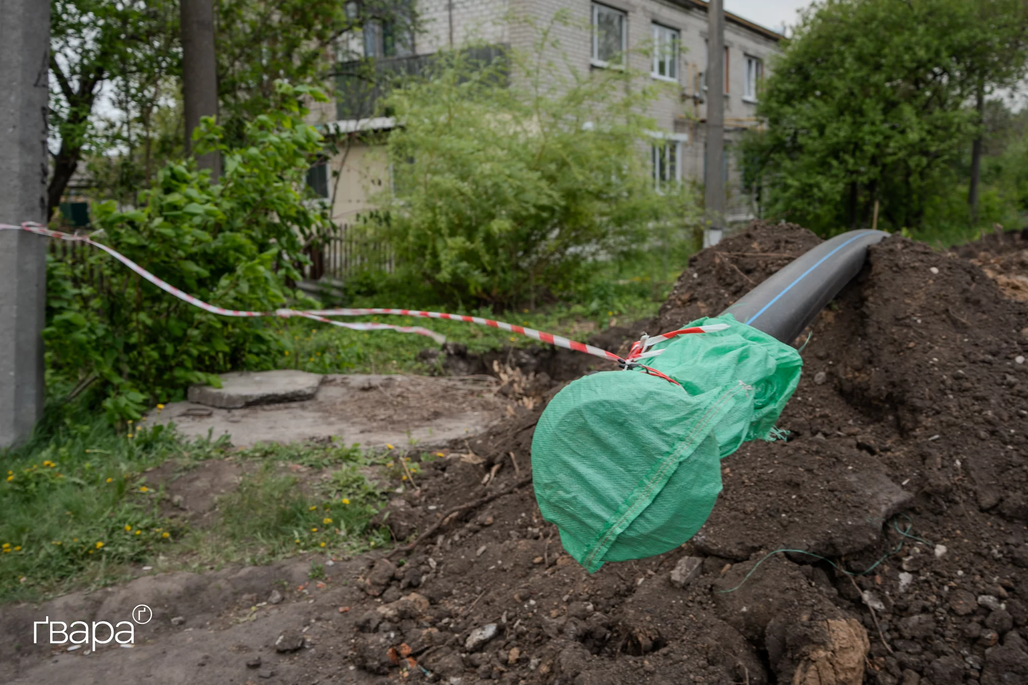 зображення до посту: «Треба відбудувати хоч одну школу, щоб потім ми могли навчати дітей»: як йде відновлення Шевченкового — фото