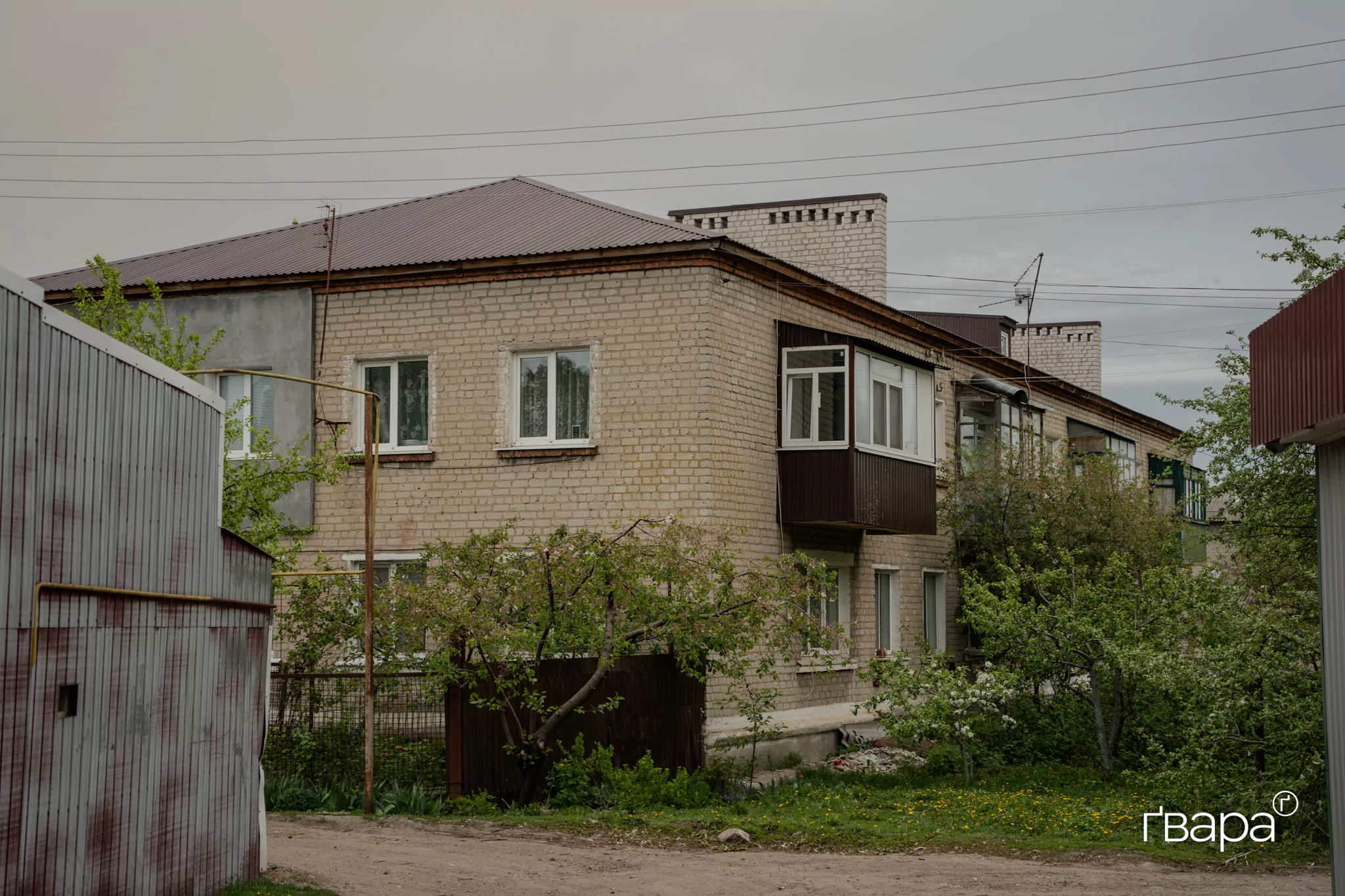 зображення до посту: «Треба відбудувати хоч одну школу, щоб потім ми могли навчати дітей»: як йде відновлення Шевченкового — фото