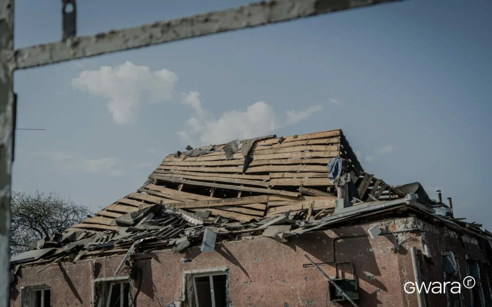 зображення до посту: Унаслідок скиду авіабомби в село Великі Проходи постраждали четверо людей — фото