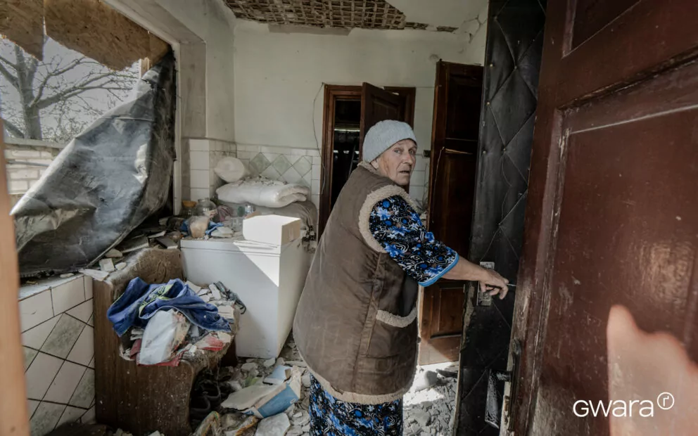 зображення до посту: Унаслідок скиду авіабомби в село Великі Проходи постраждали четверо людей — фото
