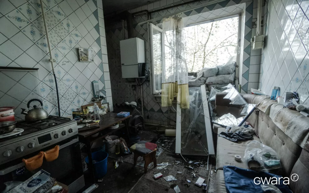 зображення до посту: Унаслідок скиду авіабомби в село Великі Проходи постраждали четверо людей — фото
