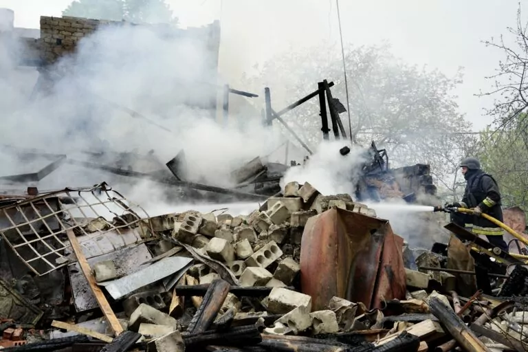 “Explosive blast threw my kid out of the bed.” Russian army drops air bombs on Kharkiv region city, injures 4, including 3 children