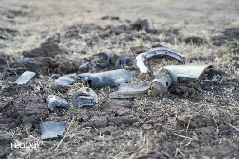 Російські війська завдали кілька авіаударів у районі селища Слатине Дергачівської громади