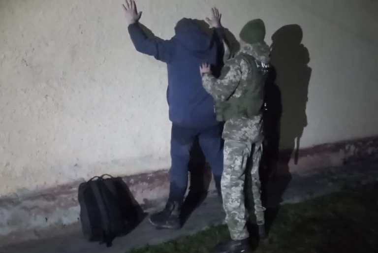 Прикордонники знайшли харків’янина, який 6 днів блукав Карпатами у пошуках кордону