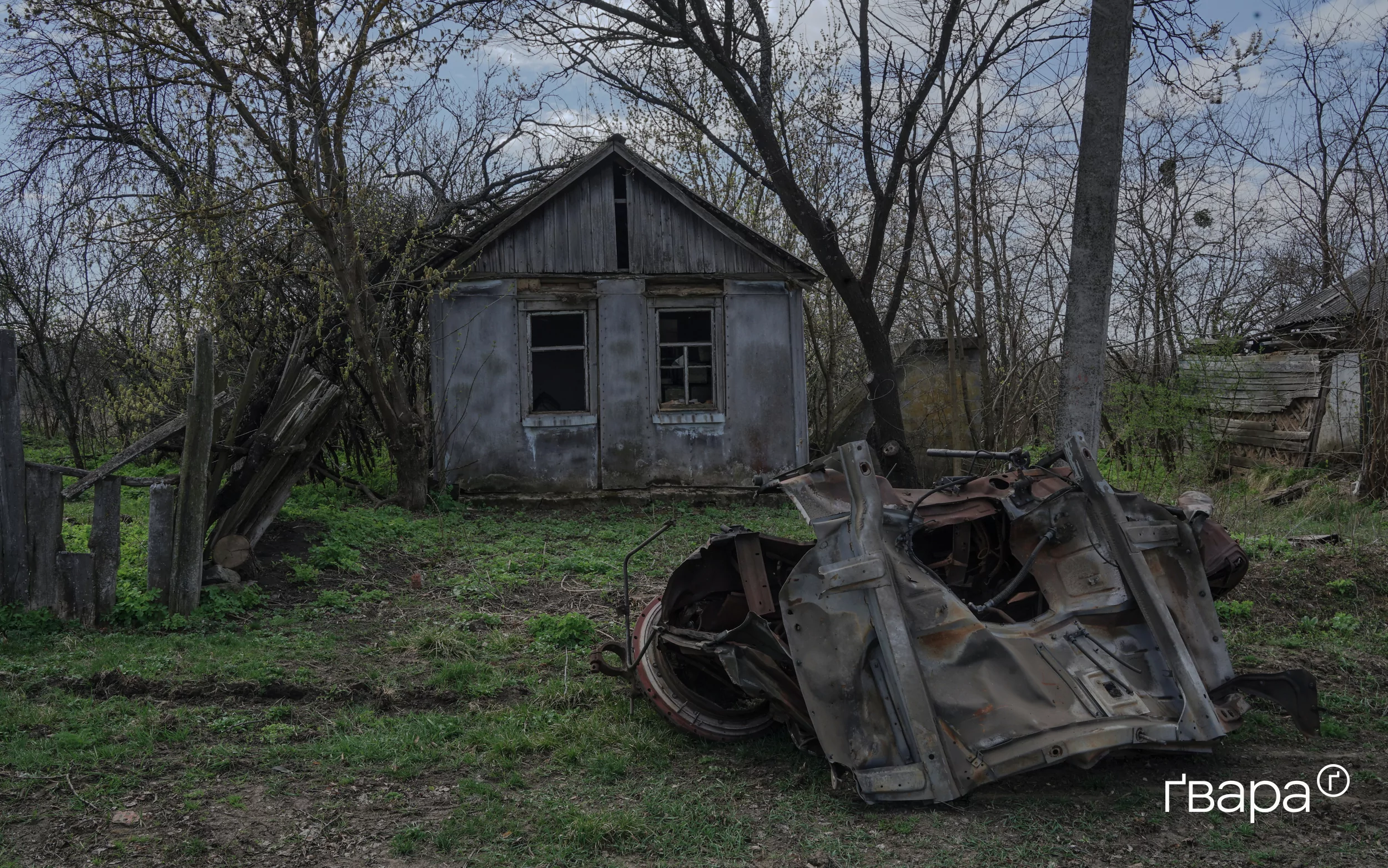 зображення до посту: «Чекаємо саперів»: як живе та відновлюється село Донецьке на Харківщині — фоторепортаж