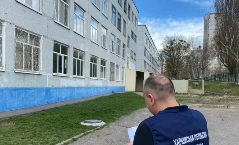 У Харкові інженерку обвинувачують у завданні збитків у понад 300 тис. грн під час ремонту шкільного укриття
